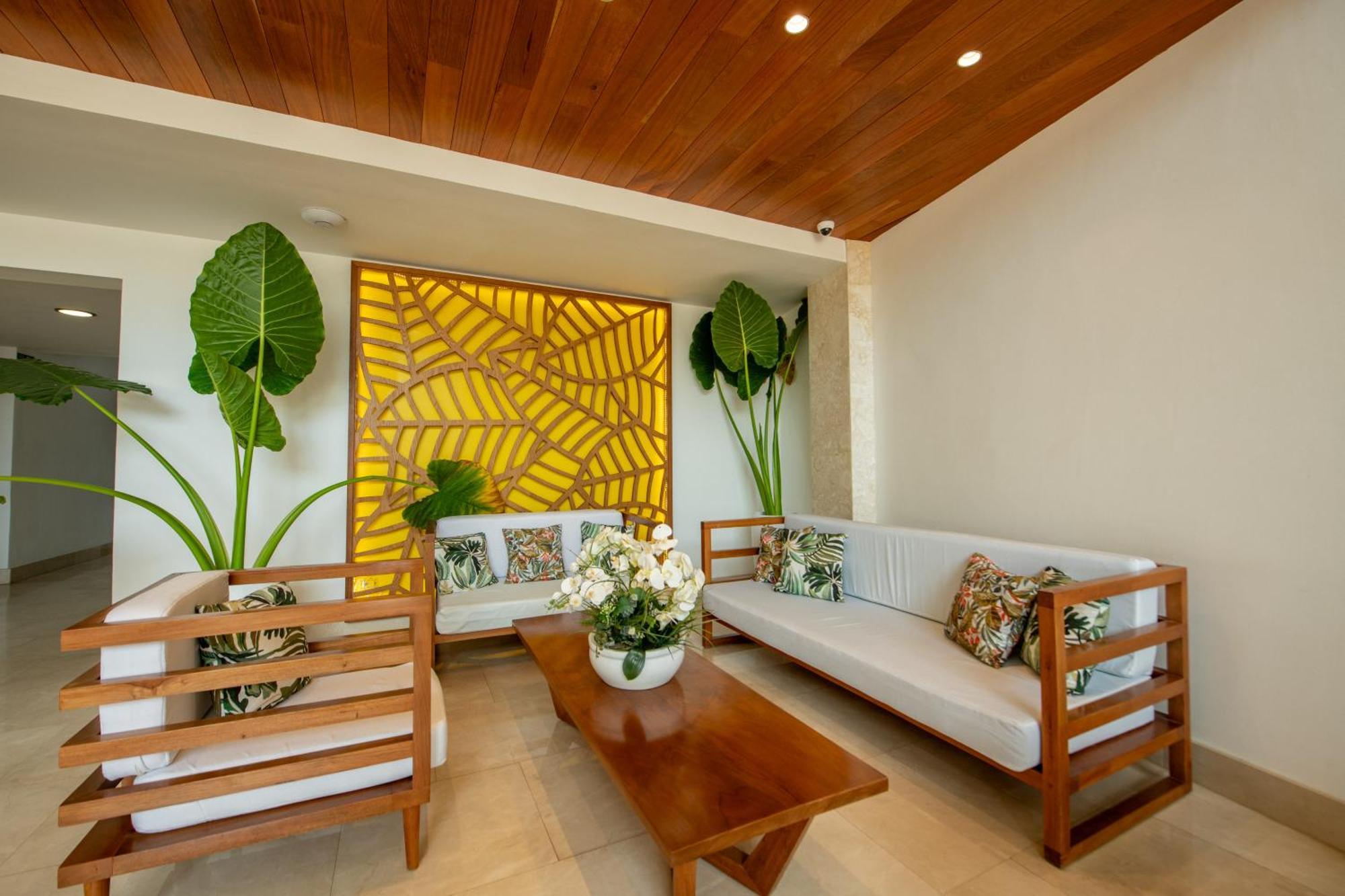 Hacienda Samana Bay Hotel Exterior photo Interior of the hotel