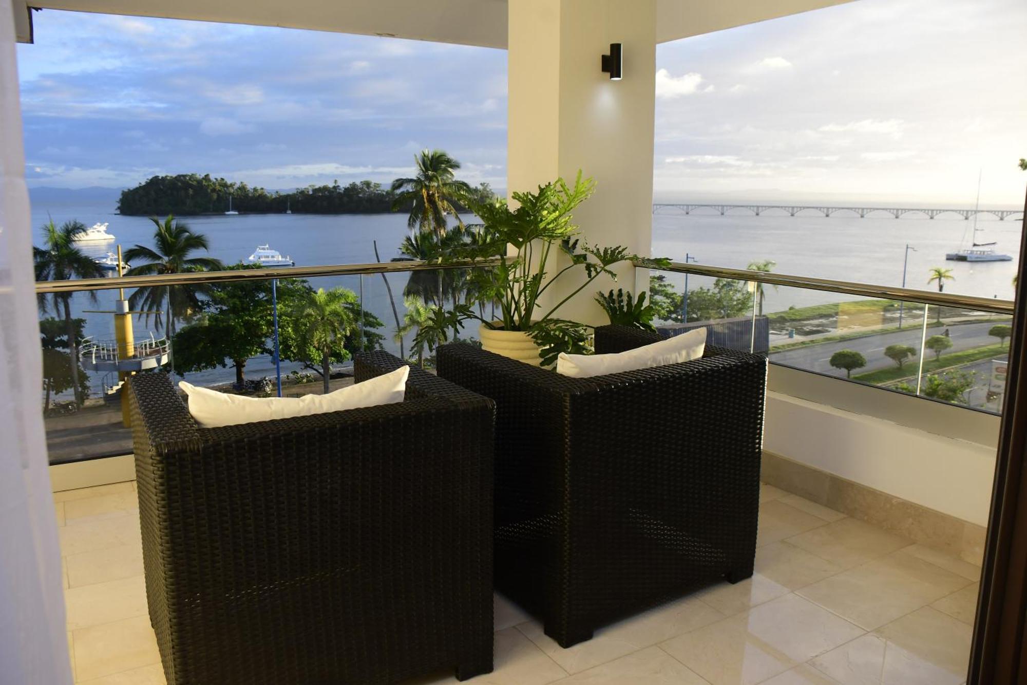 Hacienda Samana Bay Hotel Exterior photo A balcony in a hotel